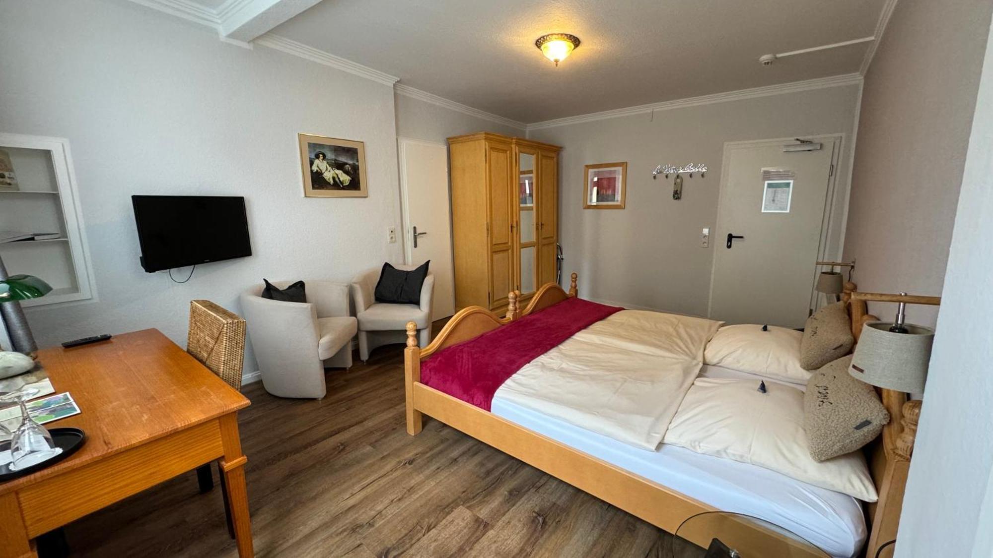 Goethe Hotel Бад-Пирмонт Номер фото