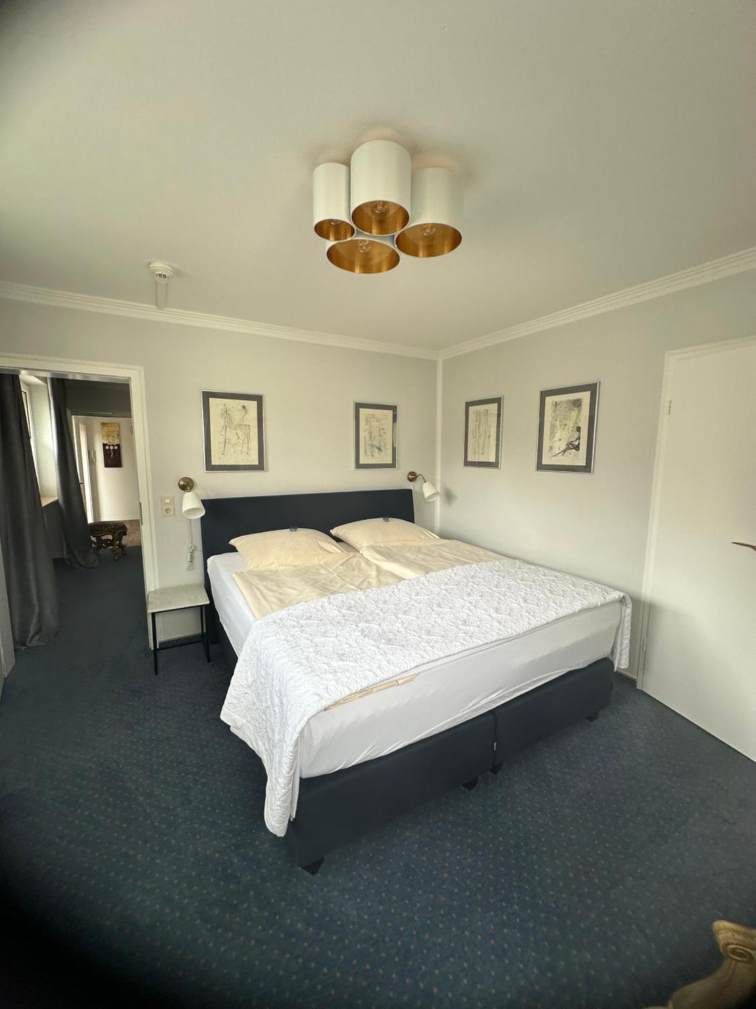Goethe Hotel Бад-Пирмонт Номер фото