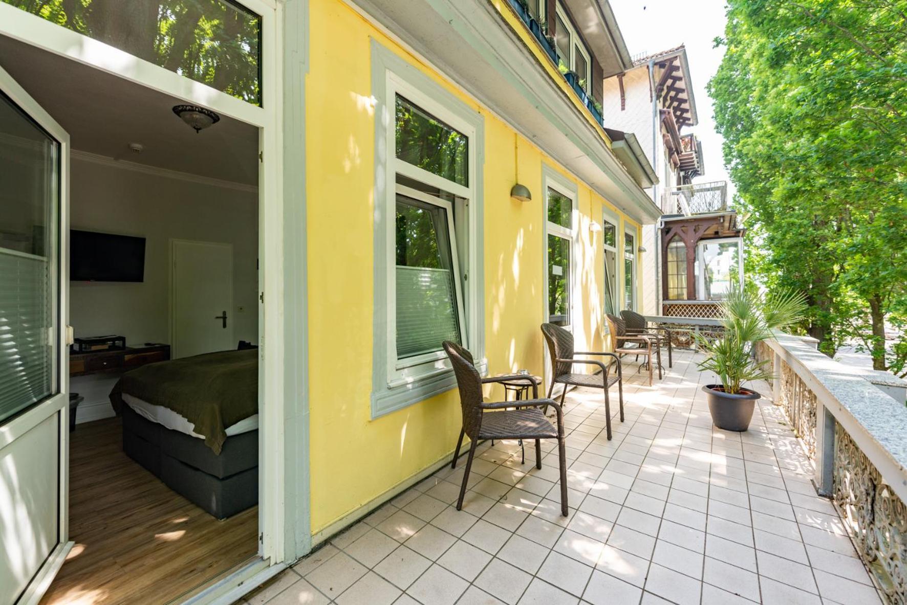 Goethe Hotel Бад-Пирмонт Экстерьер фото